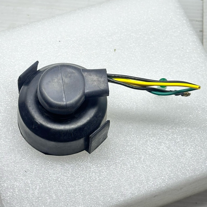 Soket H4 + karet tutup soket h4 (1set ) motor mobil universal ori