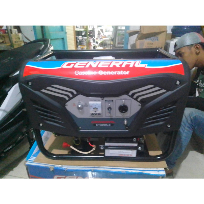 General Gasoline Generator / Genset Listrik ET 3200 LE