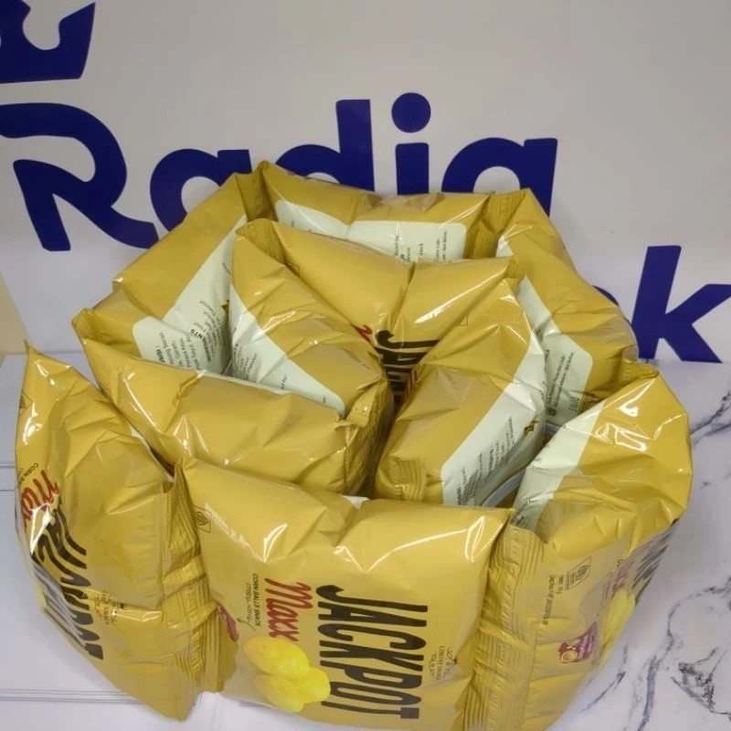 Jackpot maxx Snack Berhadiah uang Tunai Dan Emas harga ecer promo chiki ciki berhadiah BILA BERUNTUN