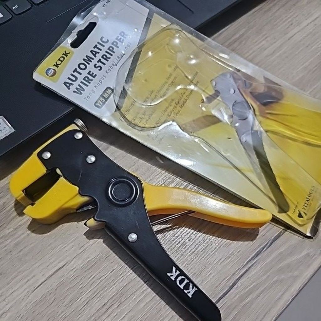 Tang Kupas Kabel Tang Potong Wire Strpper 175mm KDK Berkualitas KDK