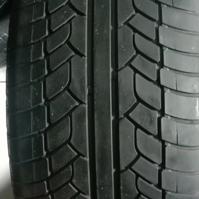 BAN MOBIL SECOND 255/45 R20 BERKUALITAS
