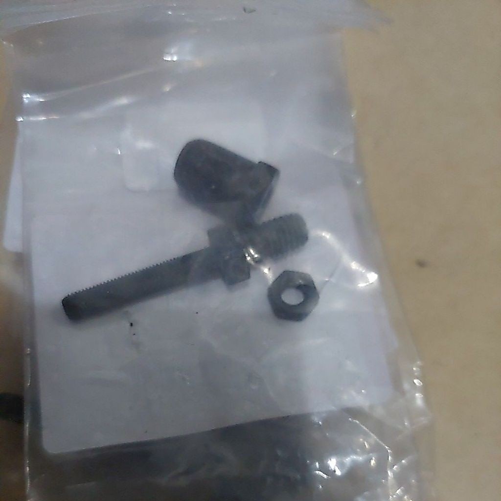 BAUT TANEM KLEP MESIN GX160 GX200 BOLT PIVOT + NUT SENSEI