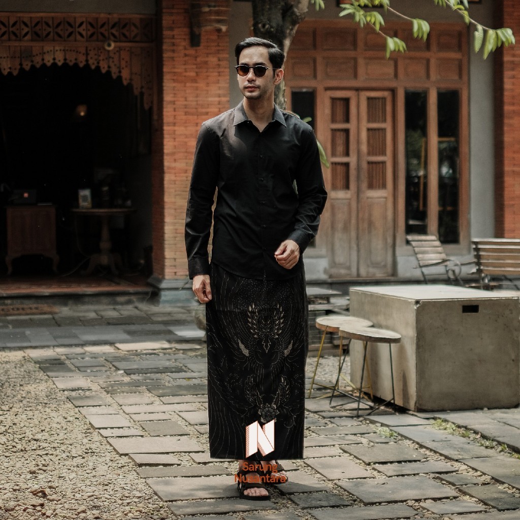 Sarung Nusantara Motif Ekavira Sarung Batik Pria Premium