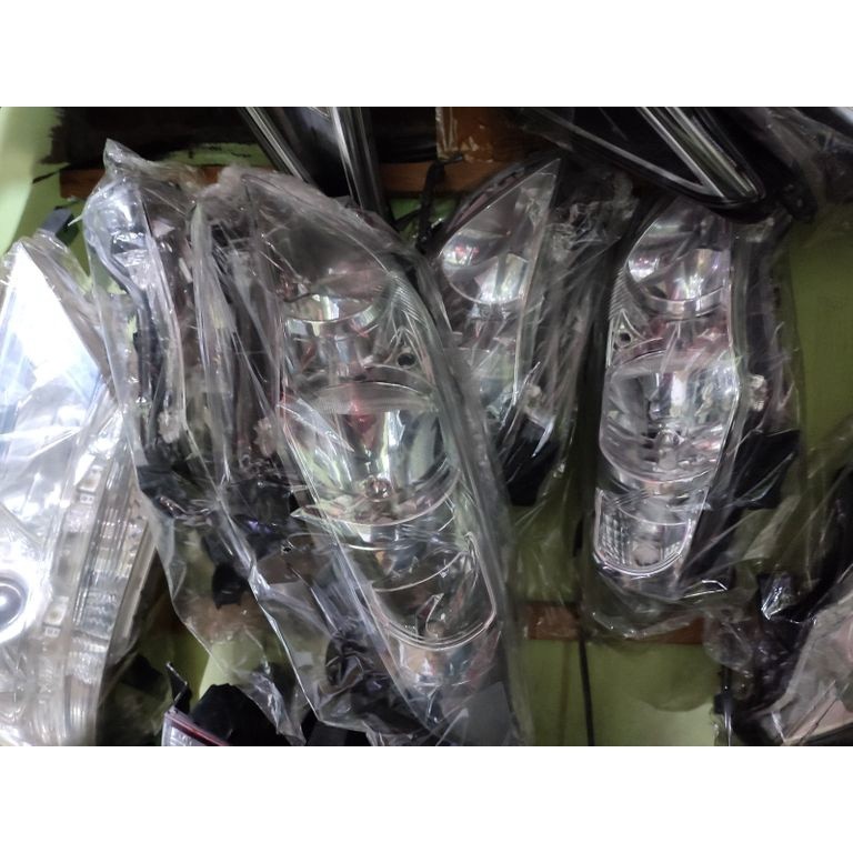 lampu depan corolla Altis lampu depan altis 2009 2013