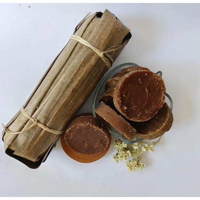 

Gula Aren Asli Bungkus Daun 1 Kg / Gula Kawung Original