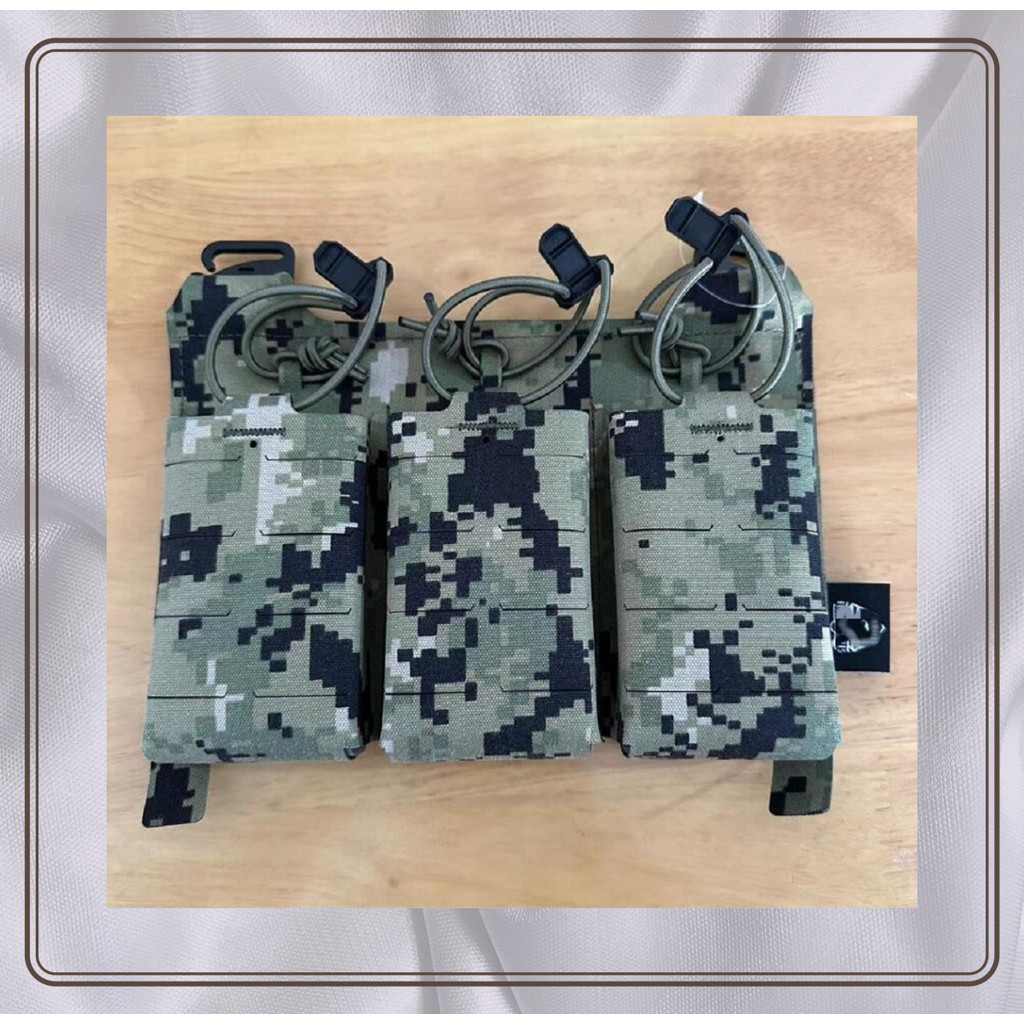 AOR1/AOR2 Laser Cutting Triple Panel Magazine Bag