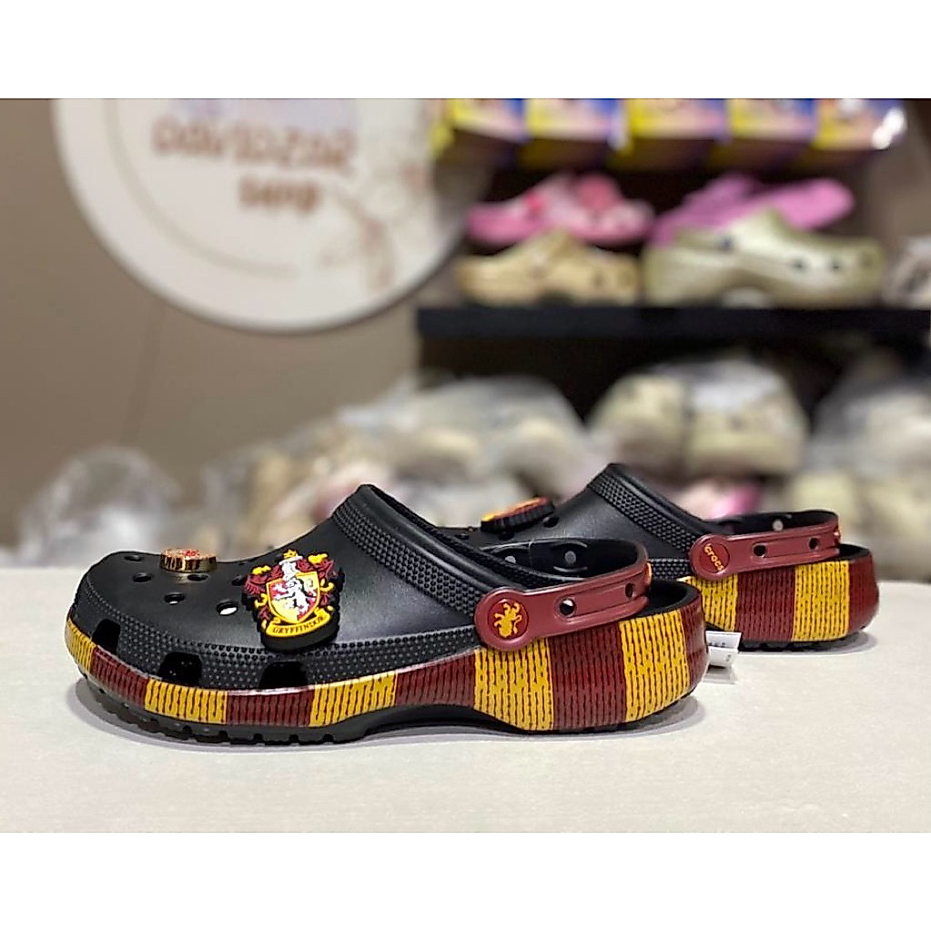 CROCS CLASSIC HARRY POTTER GRYFFINDOR&RAVENCLAW ORI(free jibbit+tote)