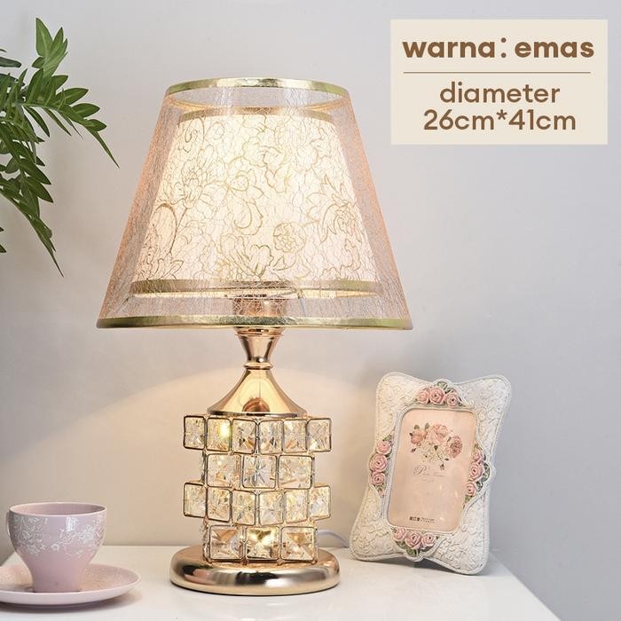 【Hadiah Romantis】 Lampu Meja Kristal Gaya Eropa Tiga warna Lampu meja samping tempat tidur Lampu Tid