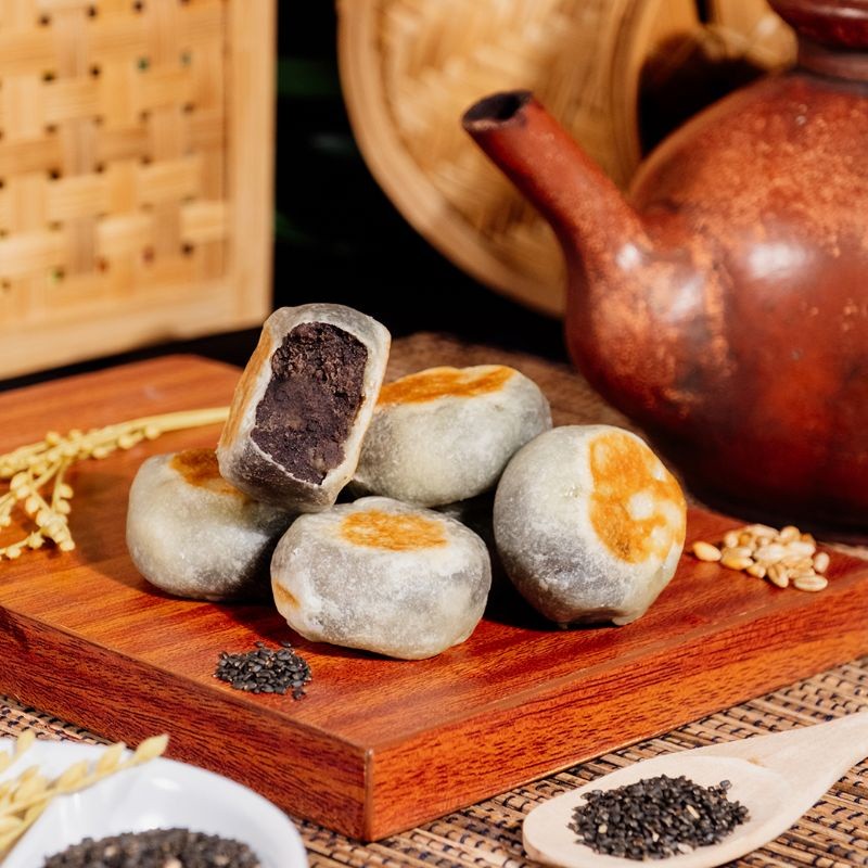 Bakpia Kencana Kumbu Hitam