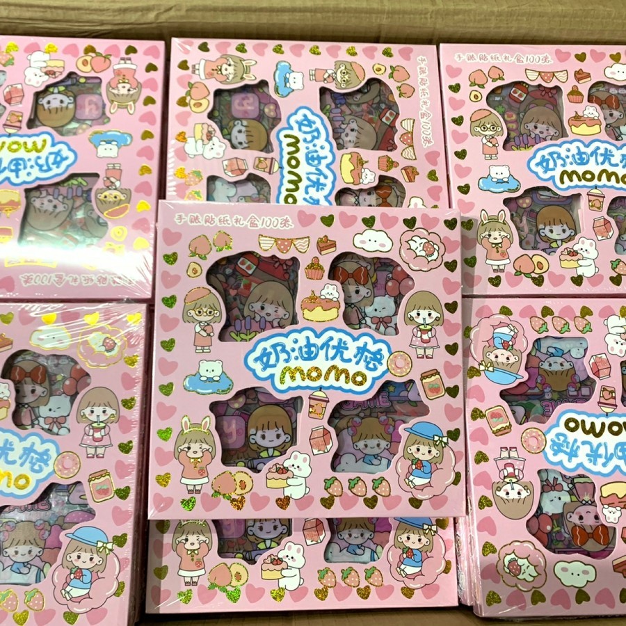 

[ ZAGI COLLECTION ] 1 Box Sticker MOMO / stiker karakter anime / Stiker 2D Tempel Lucu Planner Scrapbook Cute Aesthetic Sticker Dekorasi Design DIY Anti Air