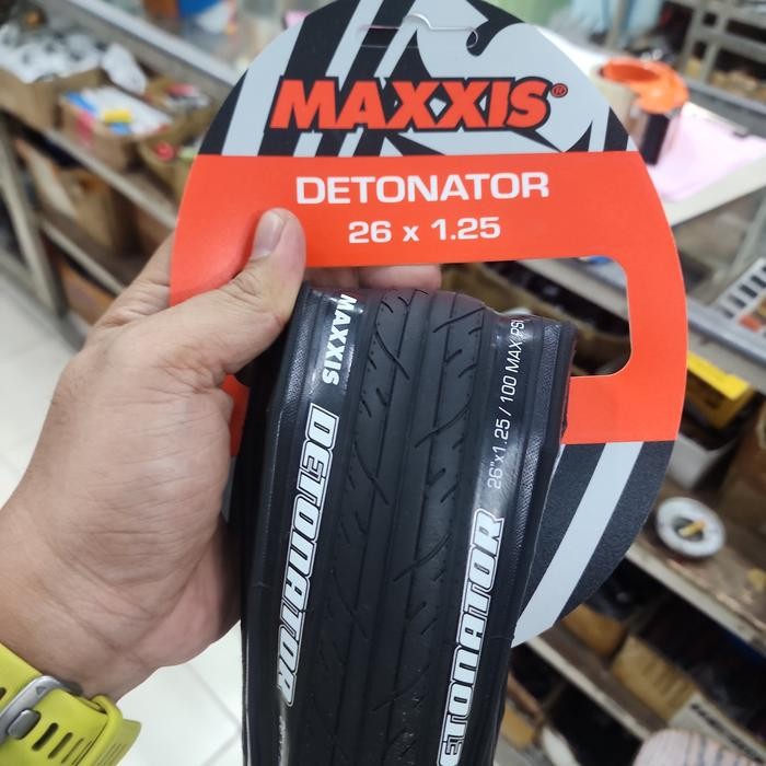 Maxxis 26 x 125 DETONATOR Kevlar - Ban Luar 26 x 125 Maxxis Detonator Kevlar Harga Satuan Keflar Bes