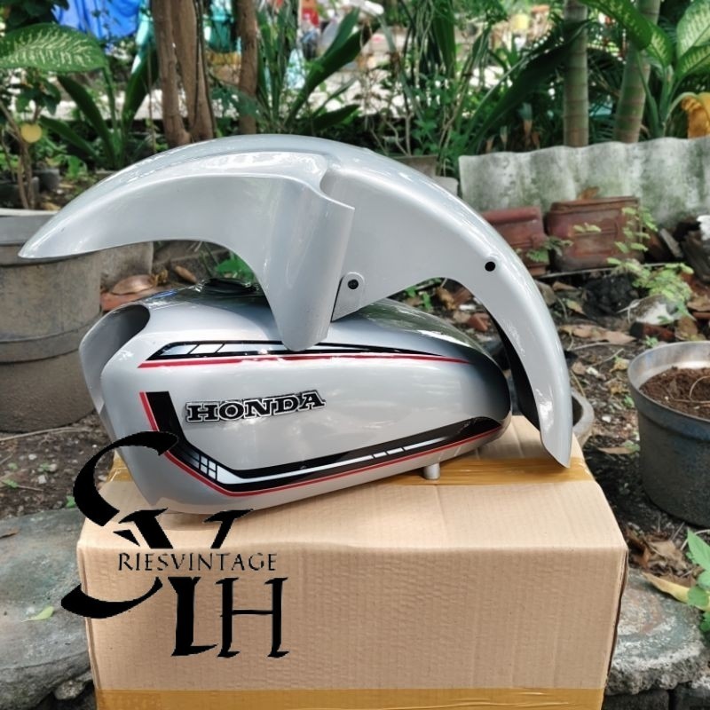 tangki set slebor abs tangki honda cb silver bahan galvanis motif detail tangki cb press doraemon su