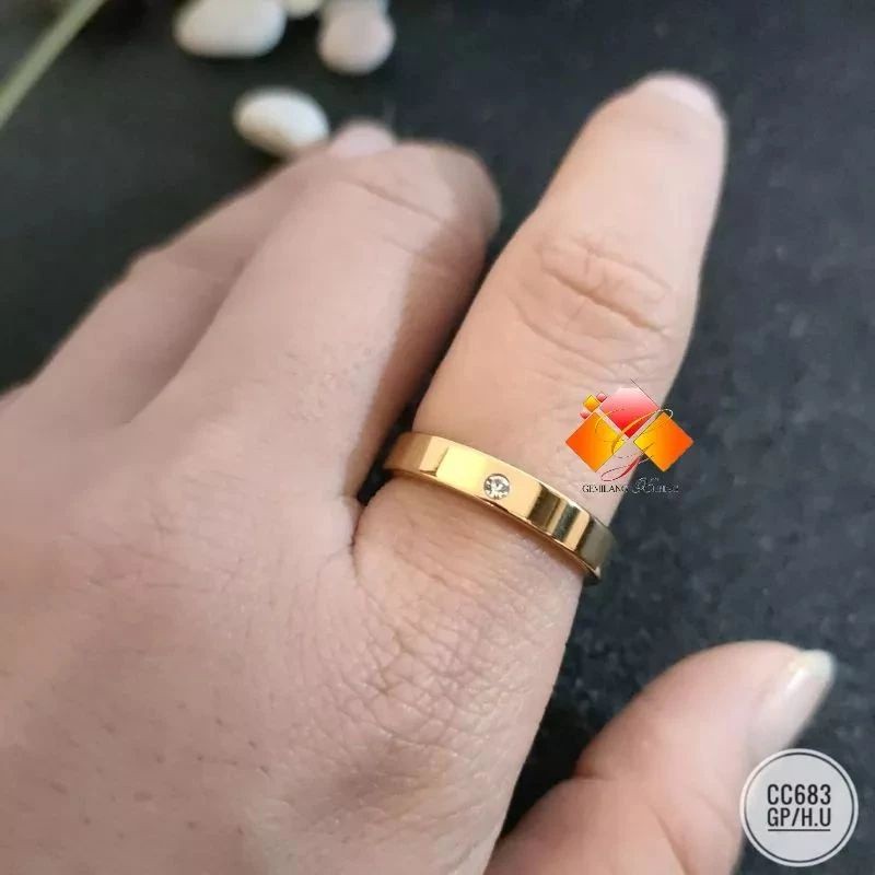 CINCIN TITANIUM PRIA WANITA ANTI KARAT MODEL KOTAK POLOS SEDANG