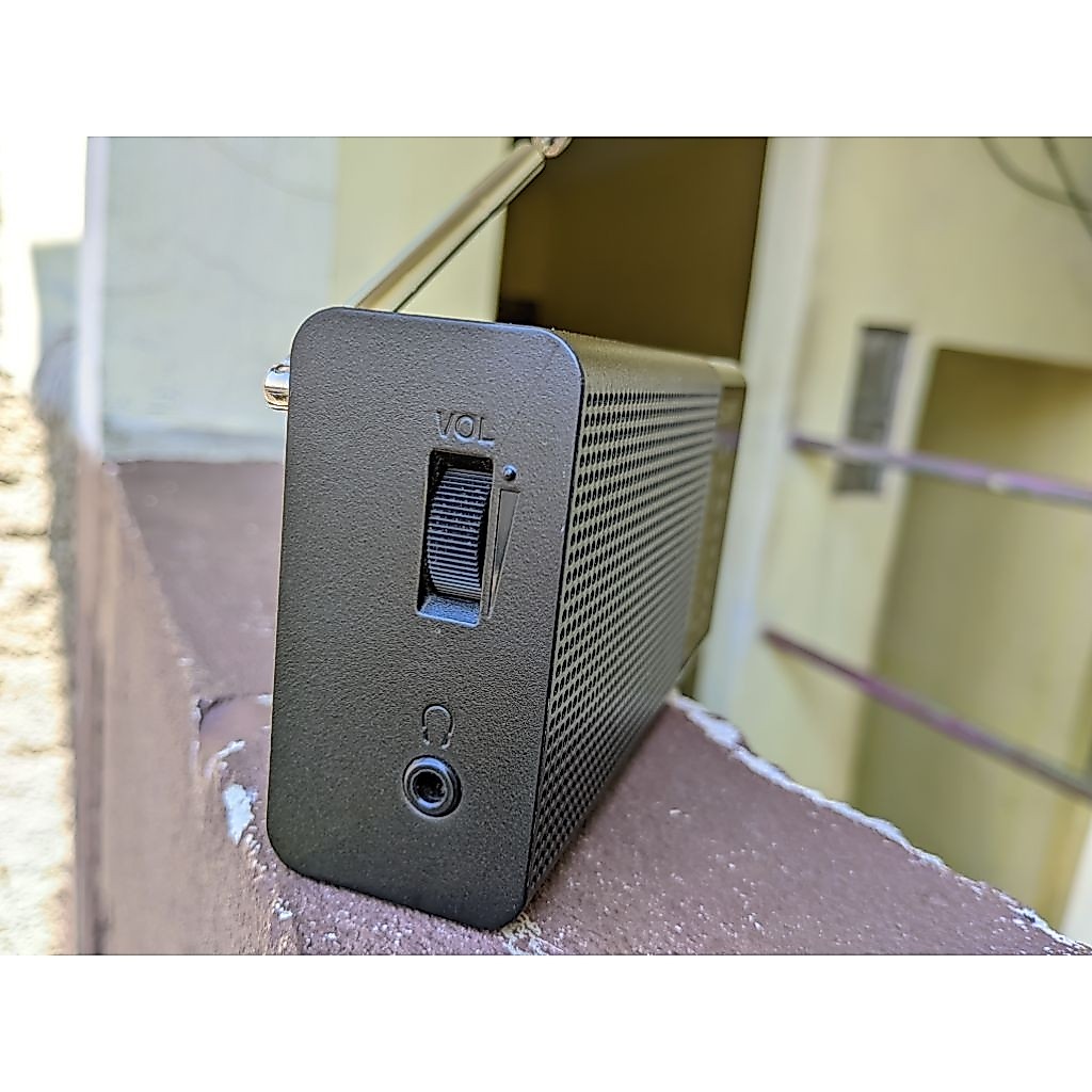 RADIO SONY ICF P36 BEKAS