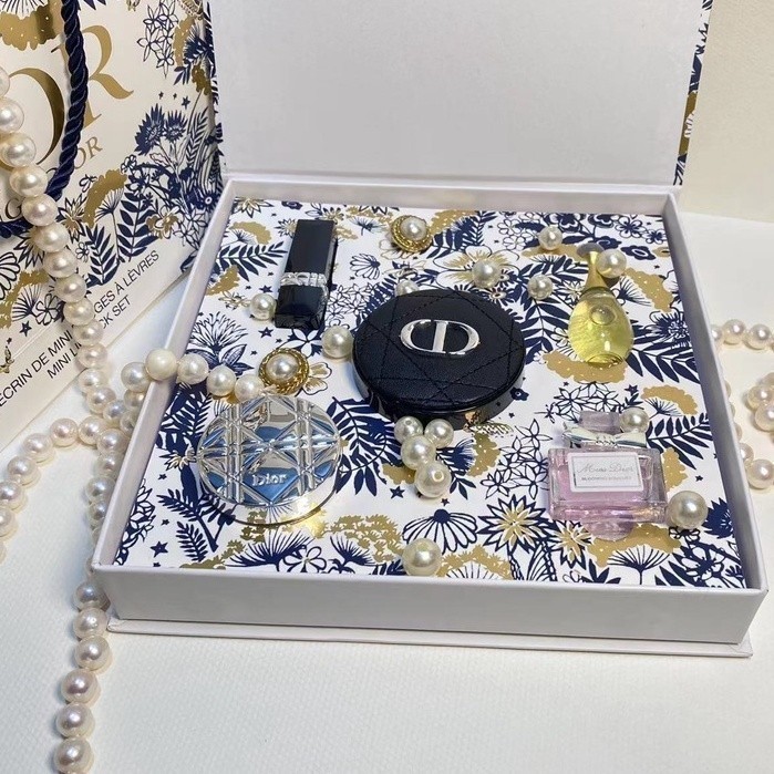 【Butik】 Dior Mini Lipstick Set 5 Pcs / Dior Lipstick Matte #999 /Dior Neutral Cushion #1N /Dior  EAU