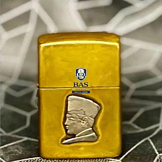 Zippo Original 1997 Profil Soekarno – Vintage Langka