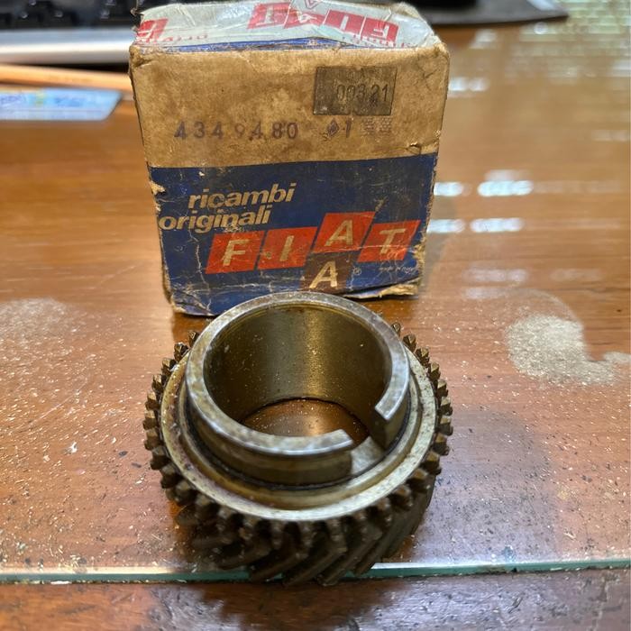 Fiat 4349480 Transmission Gearbox GEAR 4th Speed Fiat 850, 850 T Original Best