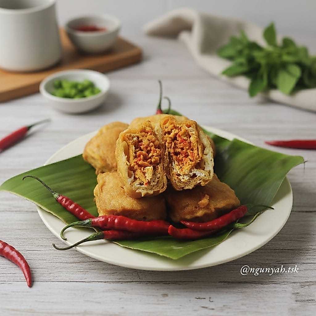 Tahu isi jeletot frozen by ngunyahtsk/Tahu/Tahu isi ayam suwir/Tahu isi ati ampela/Tahu isi usus ped