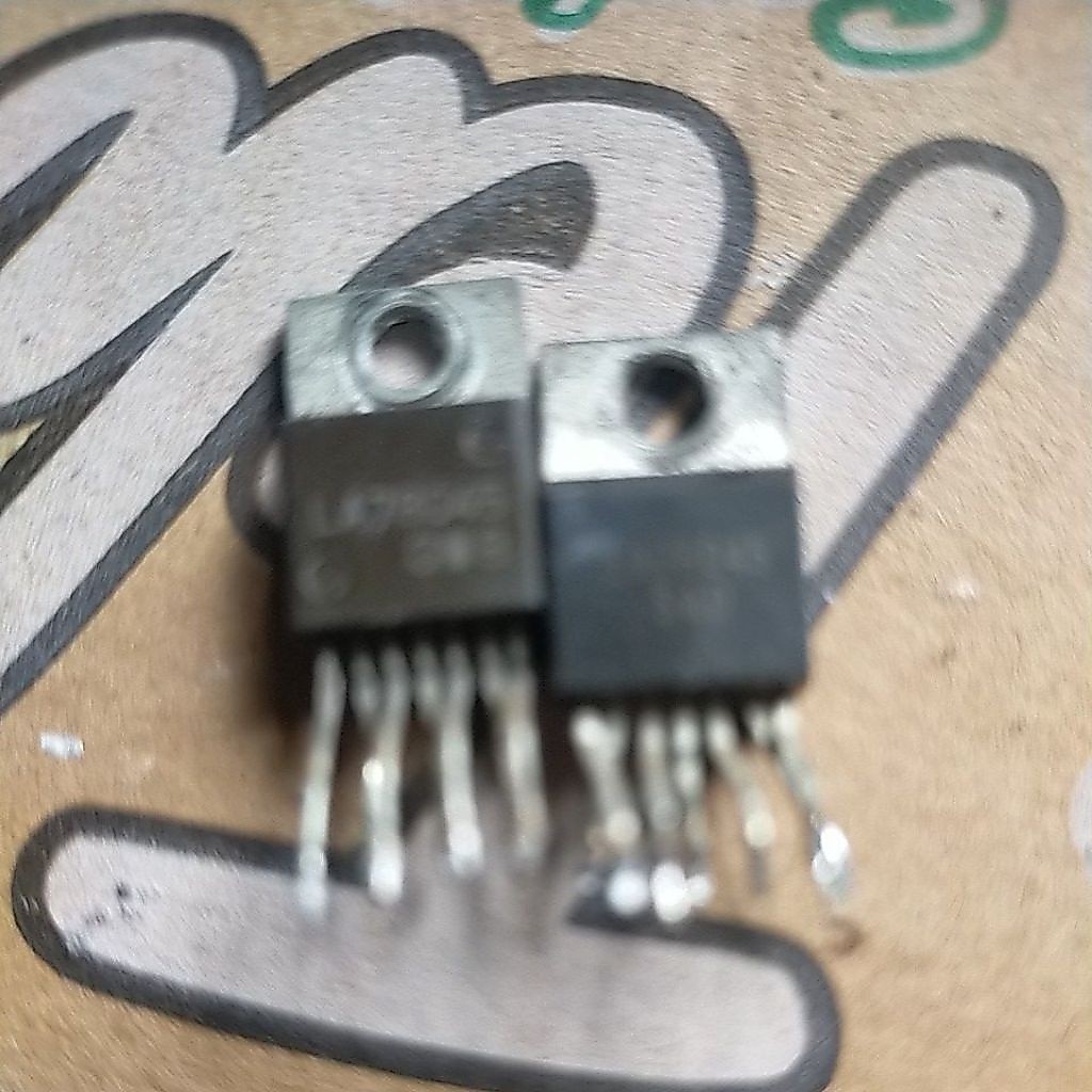 IC VERTIKAL LA 78045 CABUTAN