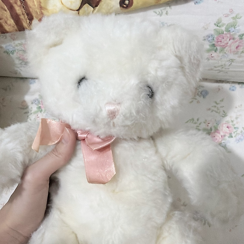 Boneka teddy bear putih brand RUSS