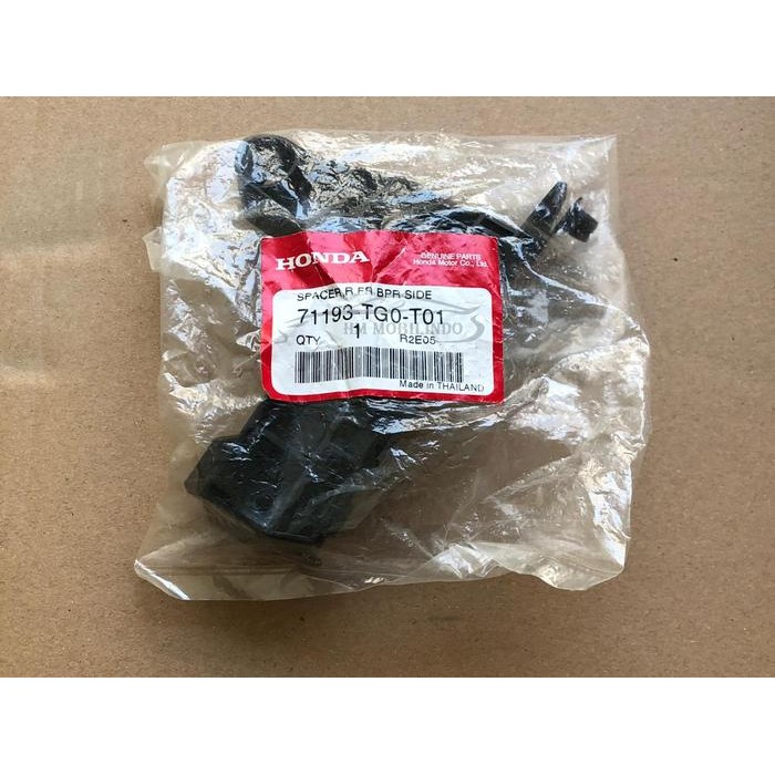 Bracket Bumper Bemper Depan Jazz 2008-2011 Jazz GE8 Original