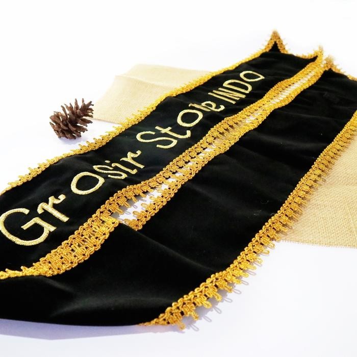 Selempang Wisuda Renda ( Bludru )