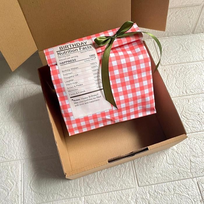 

Hampers Snack Box Jajanan Hadiah Sempro Wisuda Kado Ulang Tahun Lucu Buat Pacar Bestie Cewek Cowok Gift Box Pink Hijau Ungu Kuning - Pink, Birthday