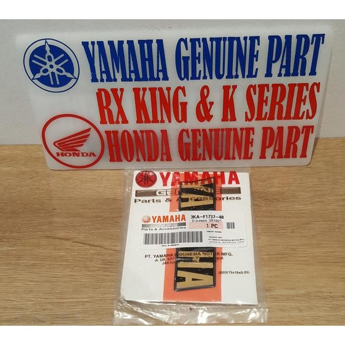 3KA-F1737-40 EMBLEM COVER SIDE DOP AKI 2002 GOLD RX KING ORIGINAL