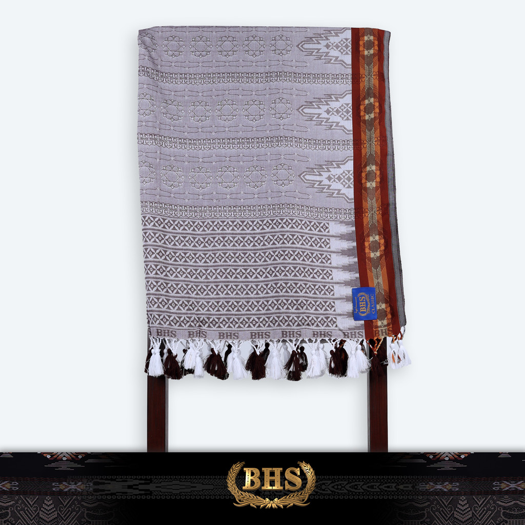 Surban Subaiyah BHS Classic Motif Jacquard Putih Coklat 01