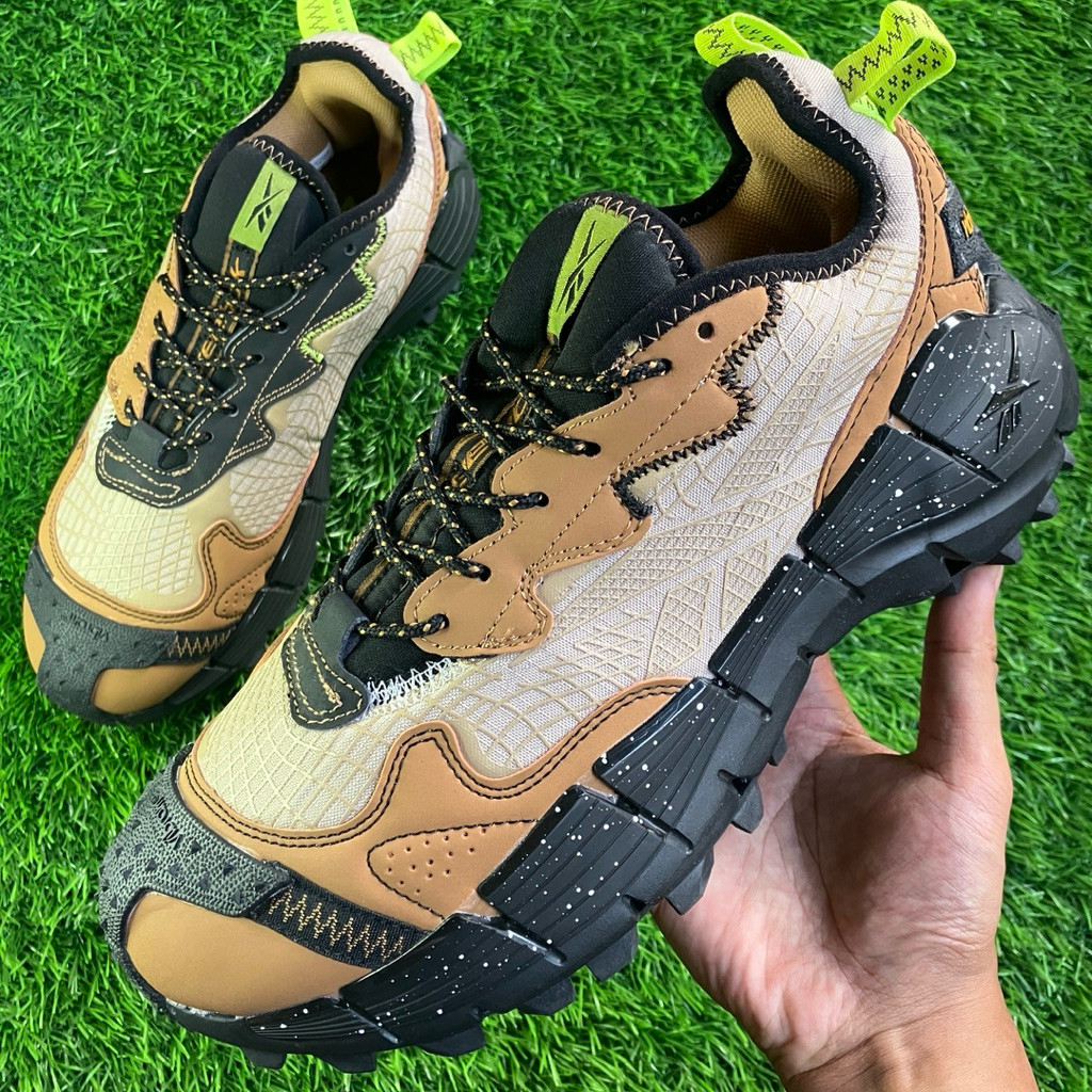 REEBOK Zig Kinetica II Edge size 42 sneakers shoes