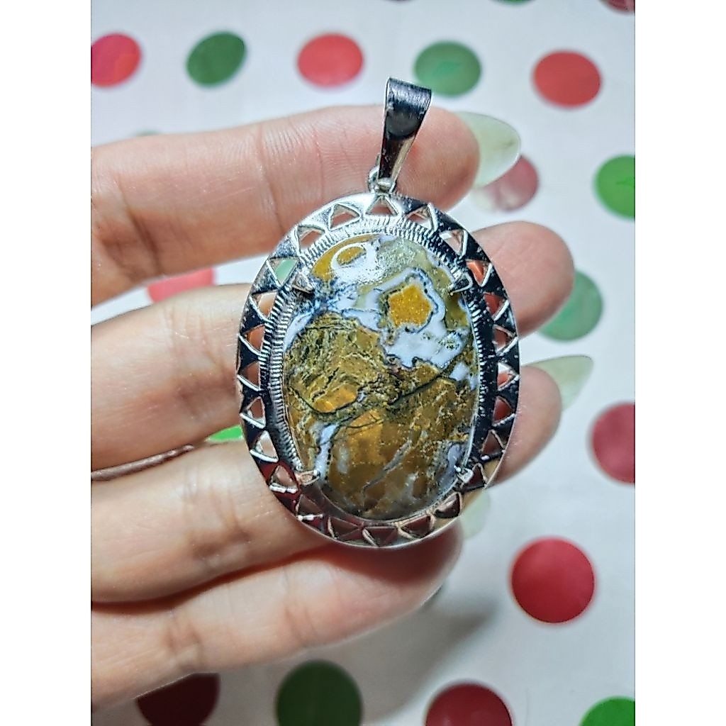 LIONTIN BATU AKIK PANCAWARNA