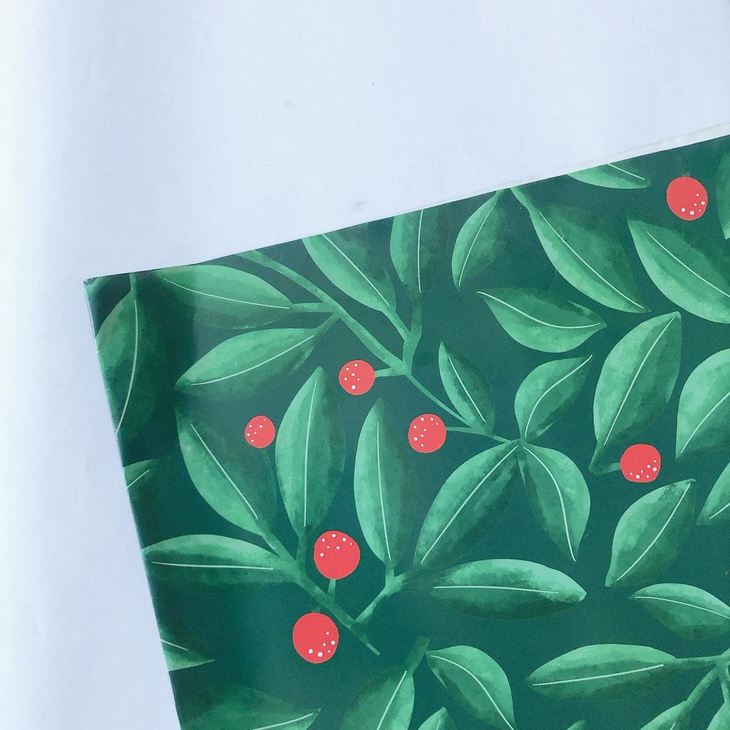 

Kertas Kado Premium Daun Cherry