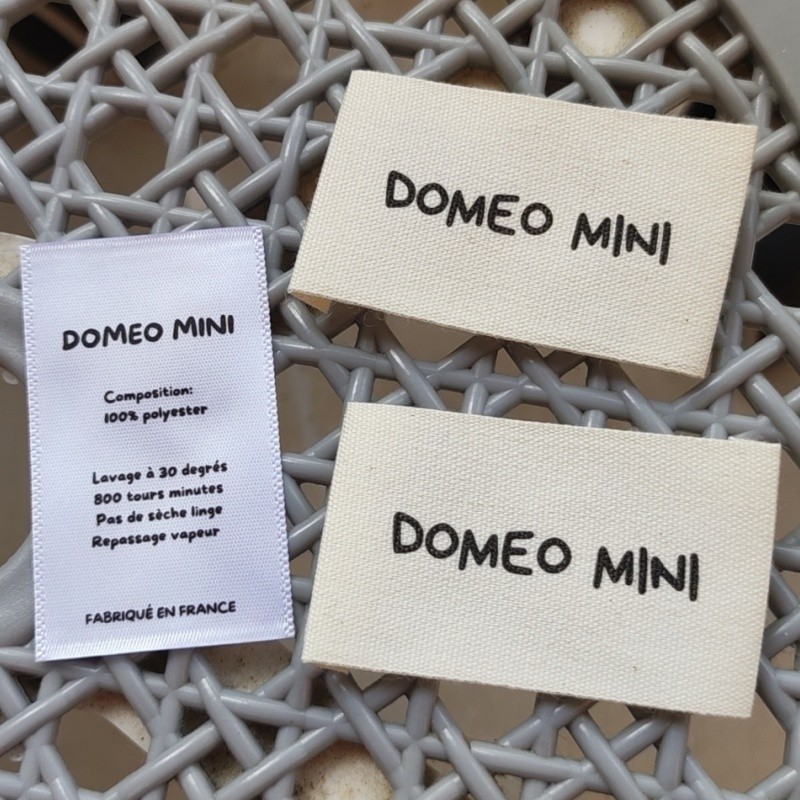 

500PCS Custom 3 * 5 cm white satin Care Label + 500PCS Custom 3 * 5 cm End fold natural Cotton Labels