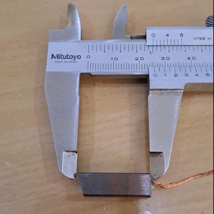 Carbon brush untuk Alternator 85A (Denso)