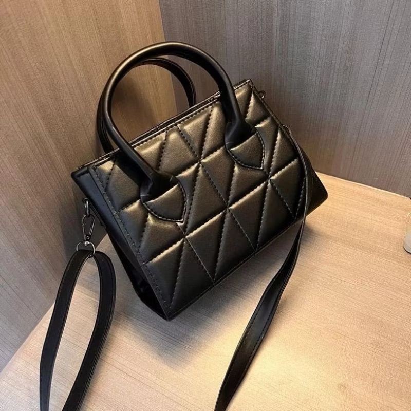 TERLARIS TAS SELEMPANG LOLITA NEW / Tas Selempang Wanita gd-0