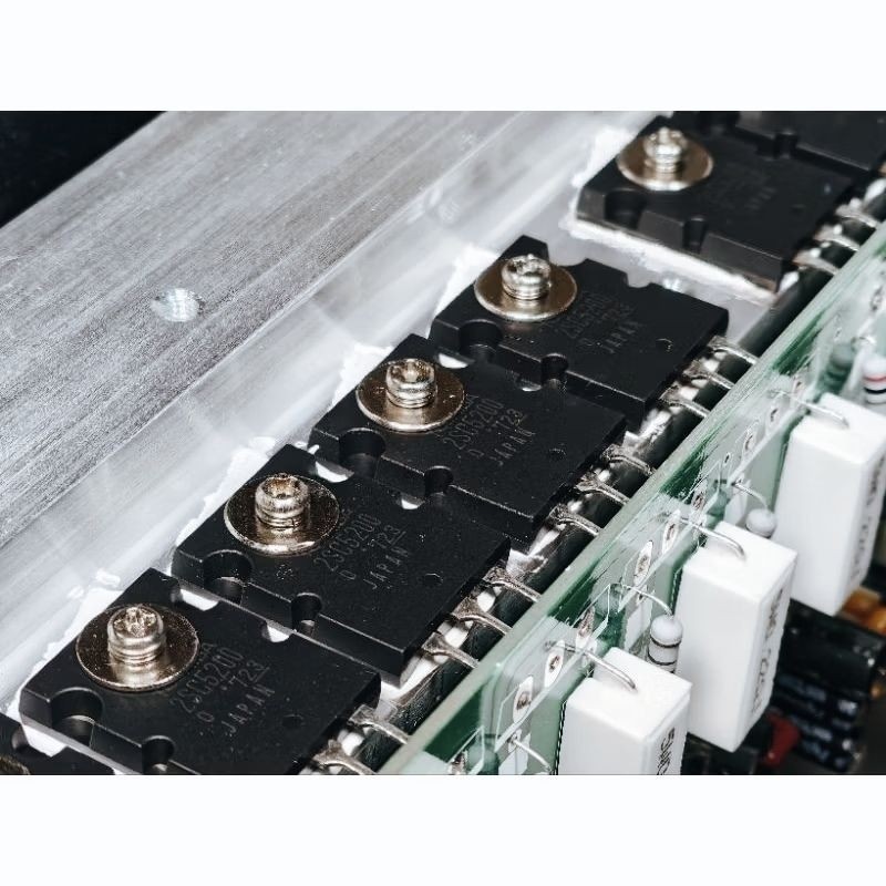 Power amplifier apollo mc 9001 class H 2 chanel