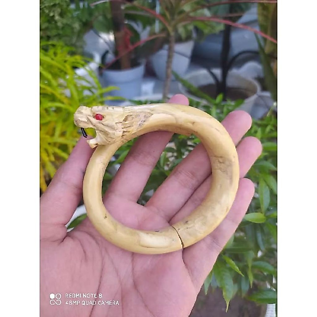 P-T Gelang Akar Bahar Putih Ukir Macan Asli Berkualitas