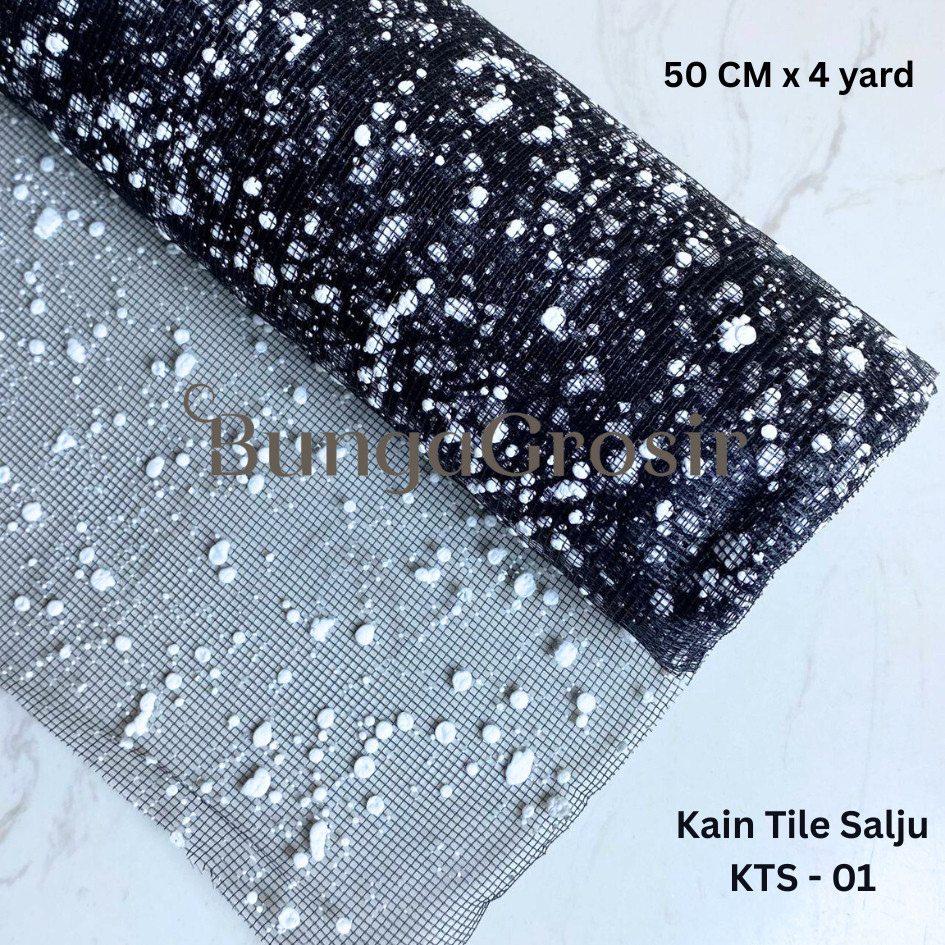 

[1 ROLL] Kain Tile Salju Flower Mesh 4 Yard Wrapping Paper Polynet Snow Buket