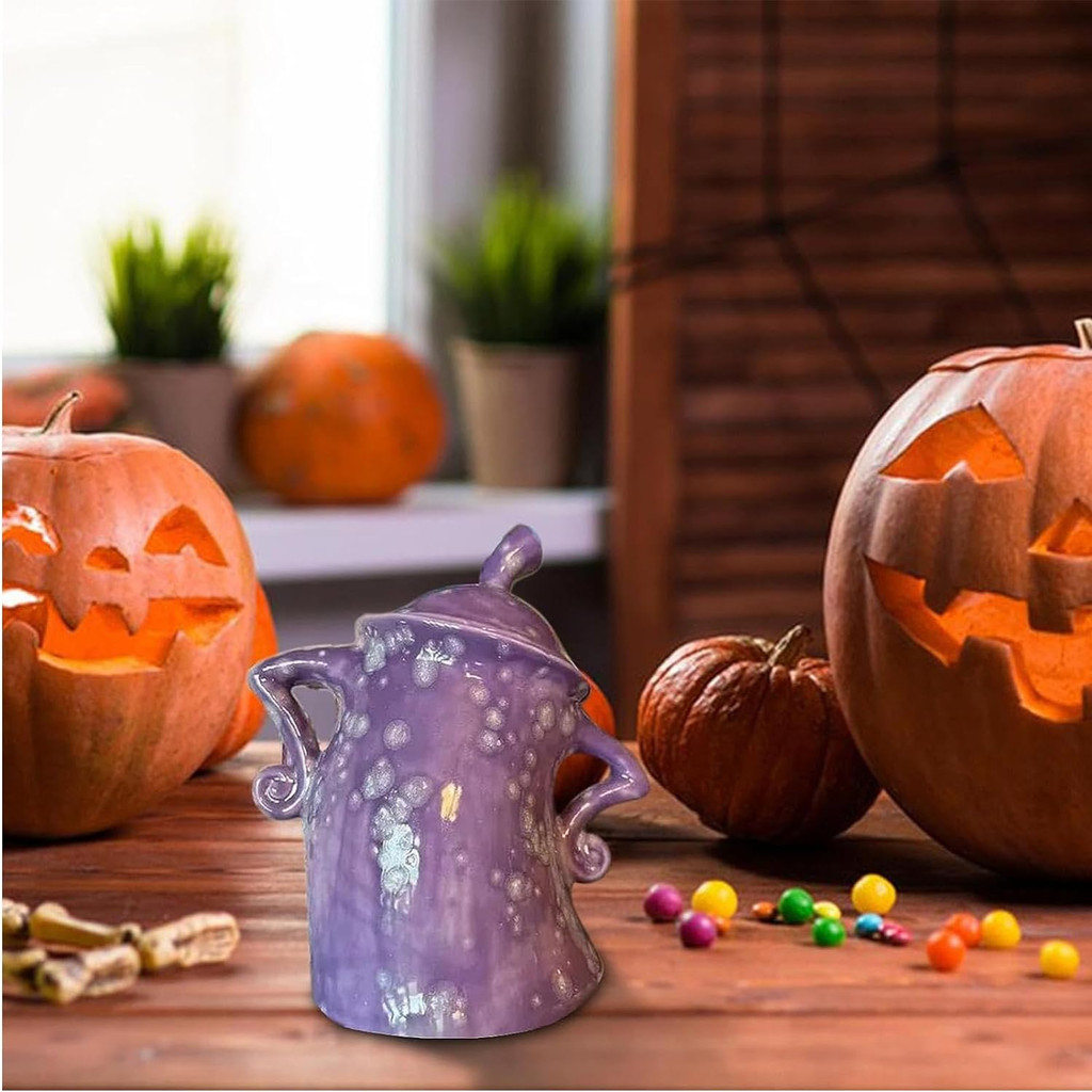 

Beautiful and practical canisters to keep your pantry in order. Enhance your kitchen storage with these chic and functional cont