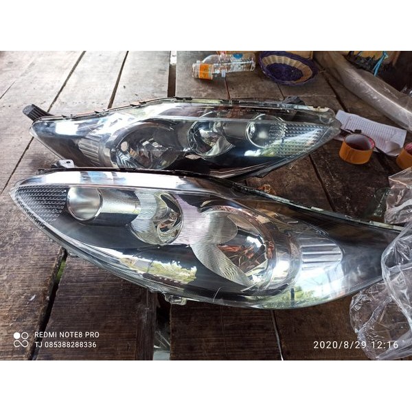 HEADLAMP ford fiesta 2011  LAMPU depan FORD FIESTA 2011 4ce7