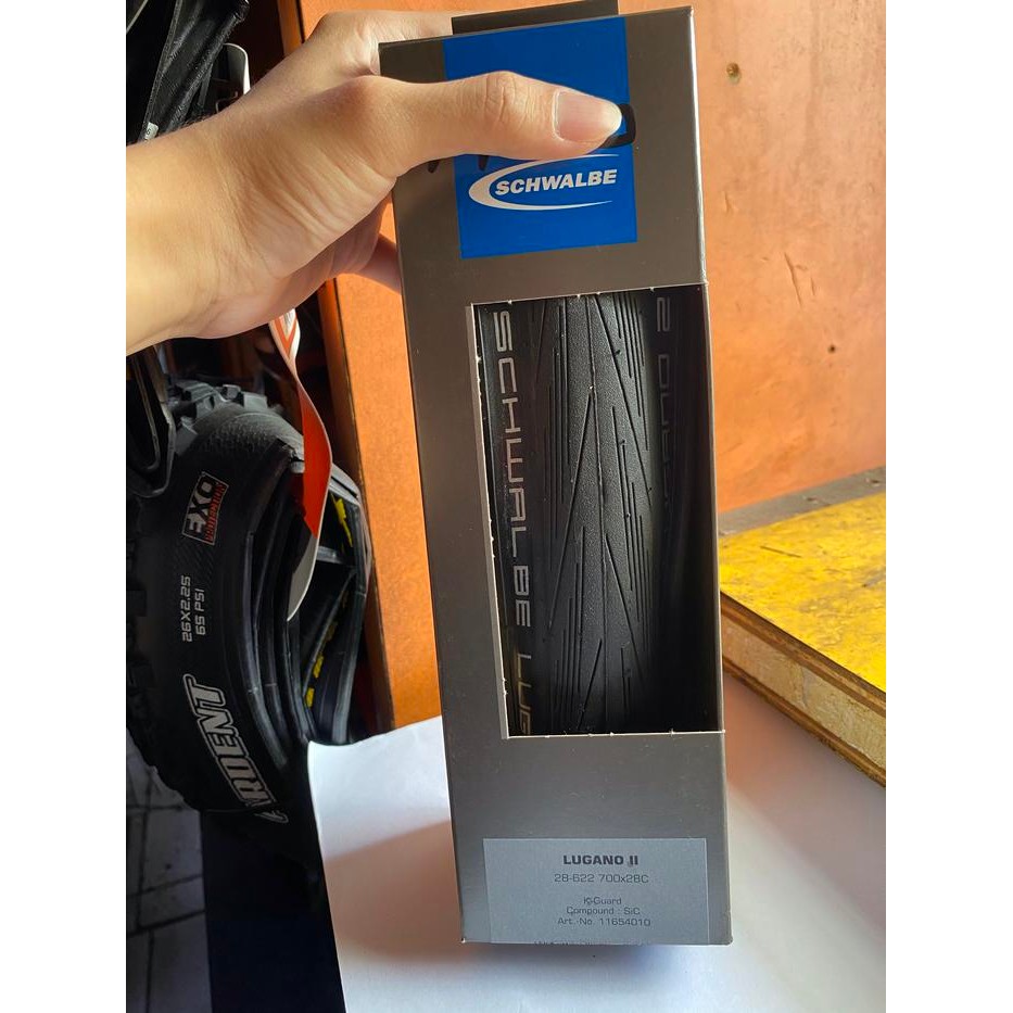 Ban Luar Sepeda Balap Roadbike Schwalbe Lugano II 700 x 28C