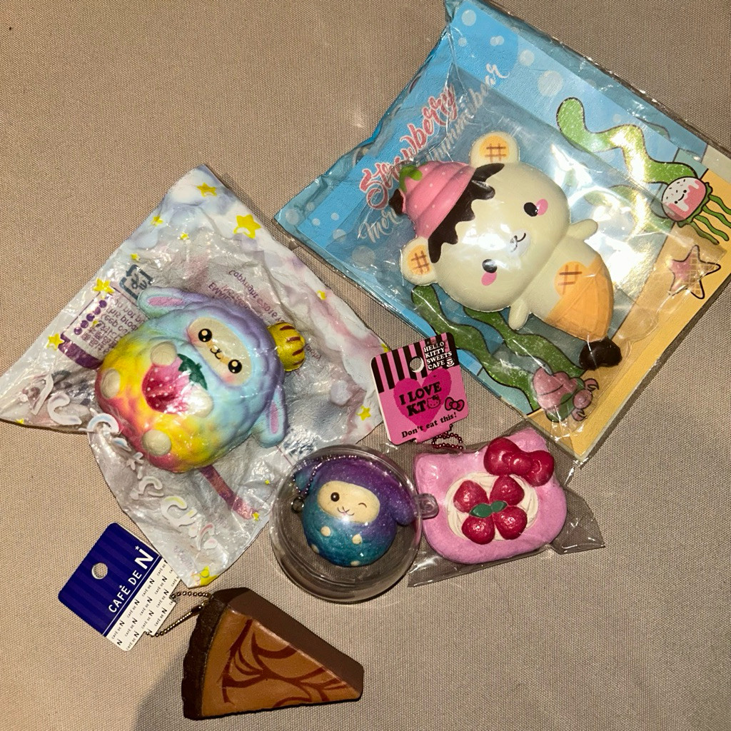 Preloved Squishy Murah Cafe De N/Ibloom/Punimaru/Yummibear/Hello Kitty Squishy