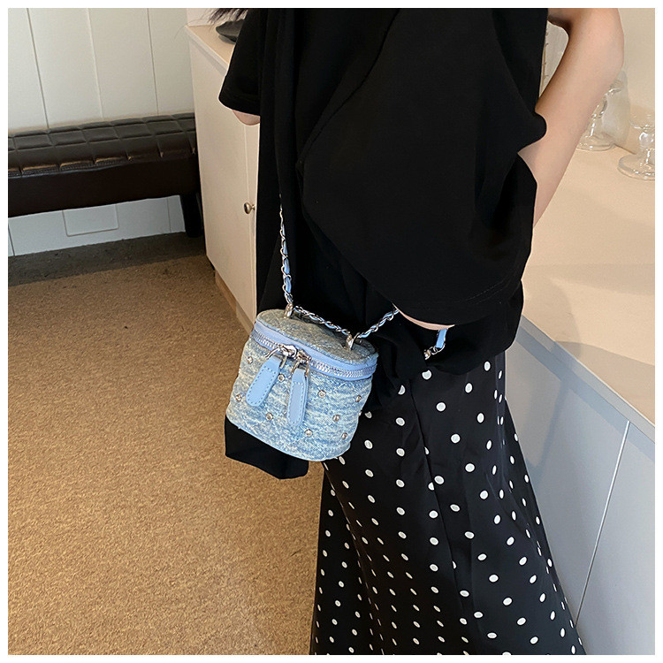 Tas Wanita Baru Kecil Gaya Chanel Tas Kotak Bordir dengan Rantai Rhinestones Tas Mini Crossbody Tas 