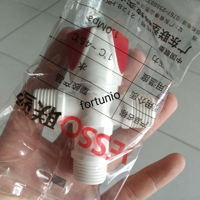 kran monoblok / kran cabang 2 / kran kloset pvc LESSO