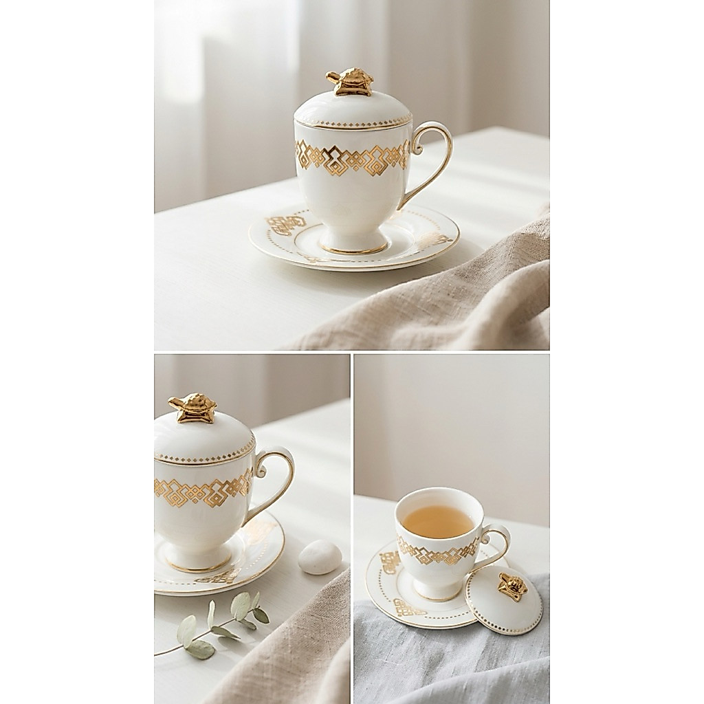 Saint James Gold Mug with lid