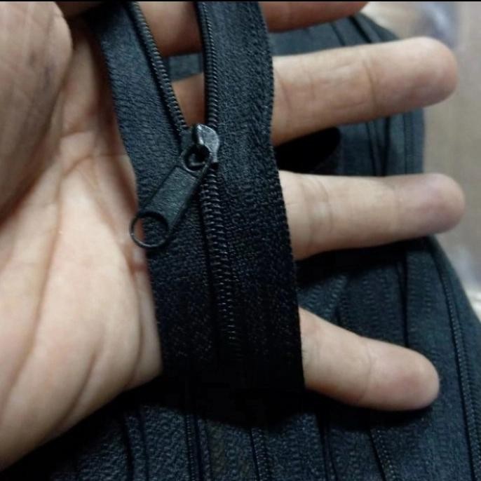 

READY PAKET RESLETING NO.3 HITAM (100 YARD LANYARD + 500 PCS KEPALA). - Hitam