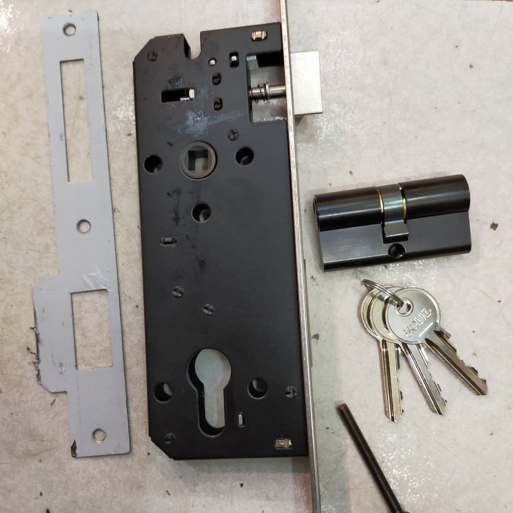 Body kunci solid stainless silinder hitam / kunci pintu solid