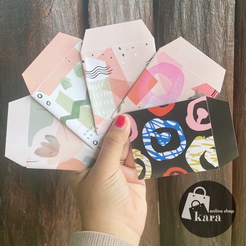 

RISAOSHOP - Amplop Serbaguna / Amplop Lebaran / Tempat angpao