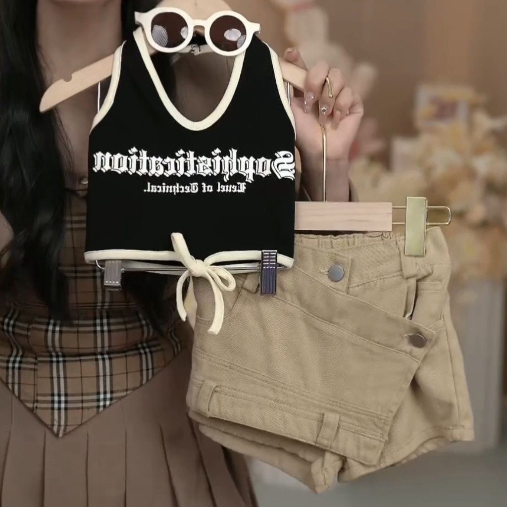 TARIMARSHOP Jas Anak Perempuan 2023 Musim Panas Baru Anak Alfabet Retro Menggantung Tali Leher Rompi