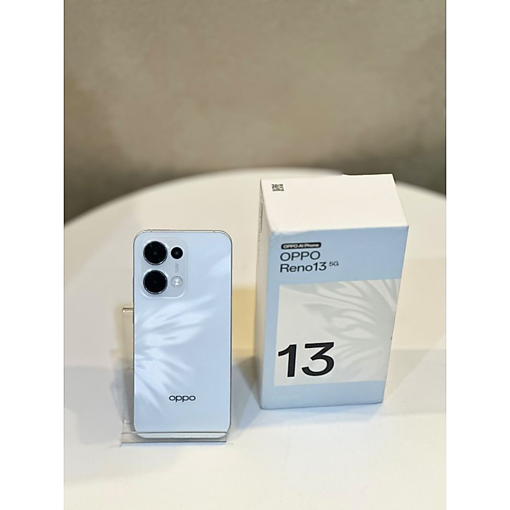 OPPO RENO 13 5G 12/256 GB SECOND GARANSI RESMI INDONESIA